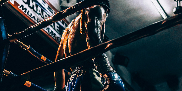 muay thai fighter preparing for bout as a symbol of injury insurance in thailand